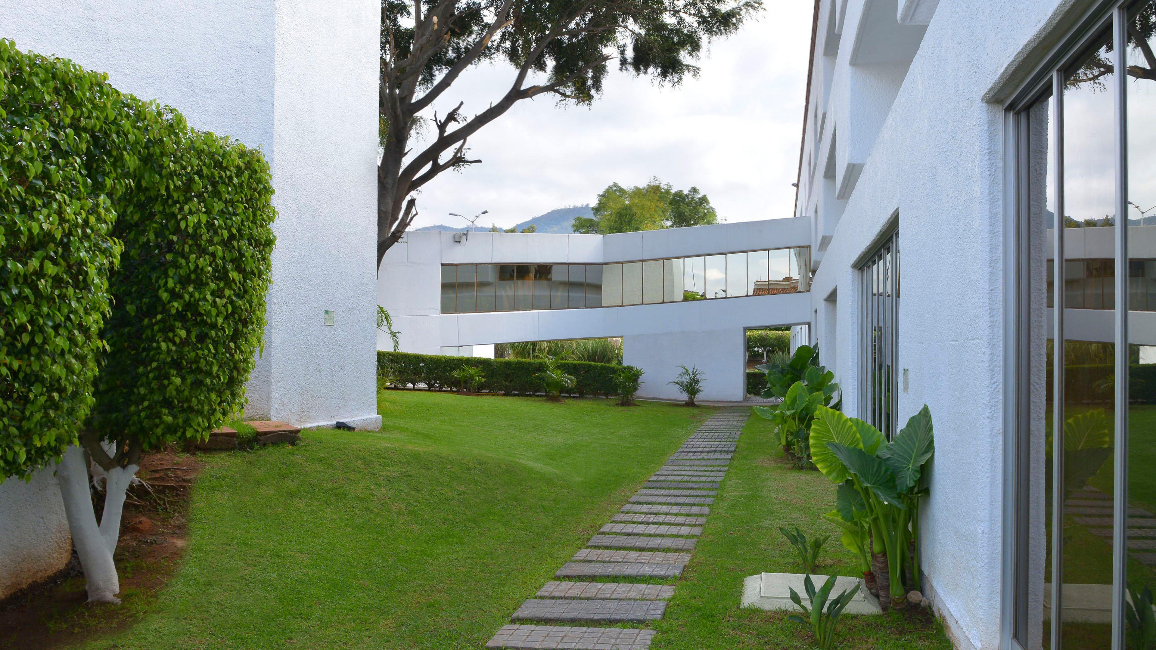 Holiday Inn Morelia By Ihg Exterior photo