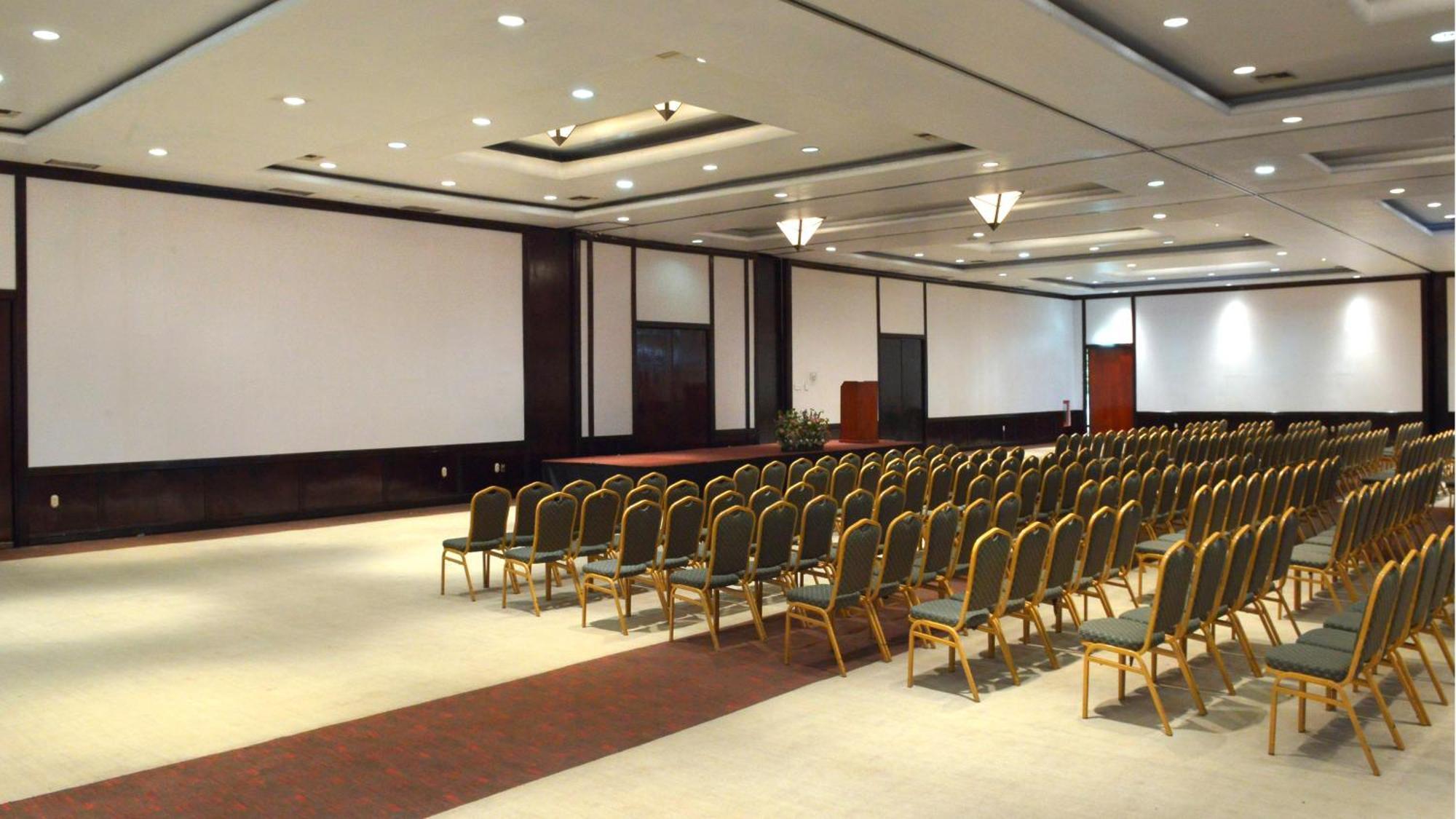Holiday Inn Morelia By Ihg Exterior photo